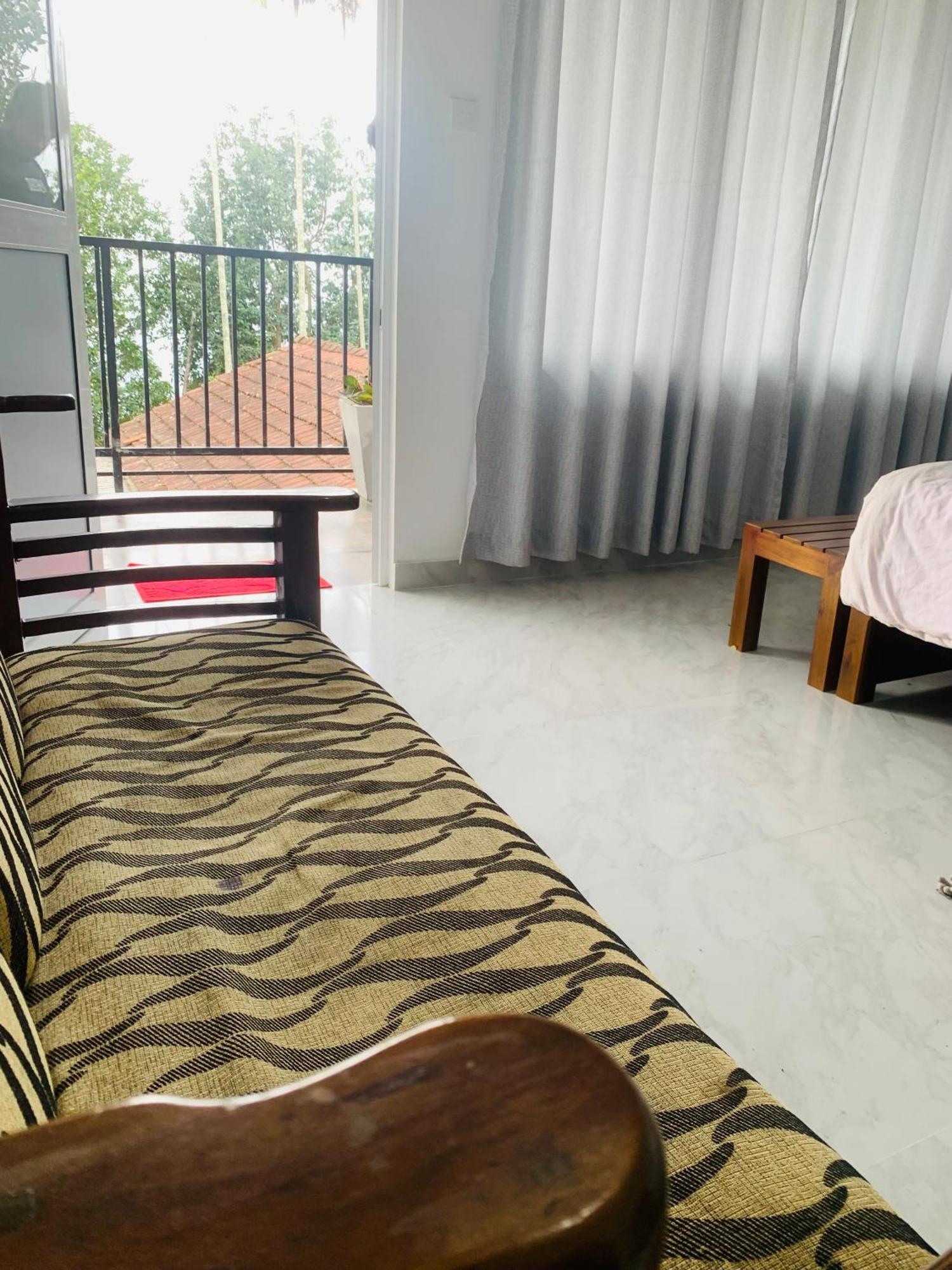 Broad View Apartment Ела Екстериор снимка