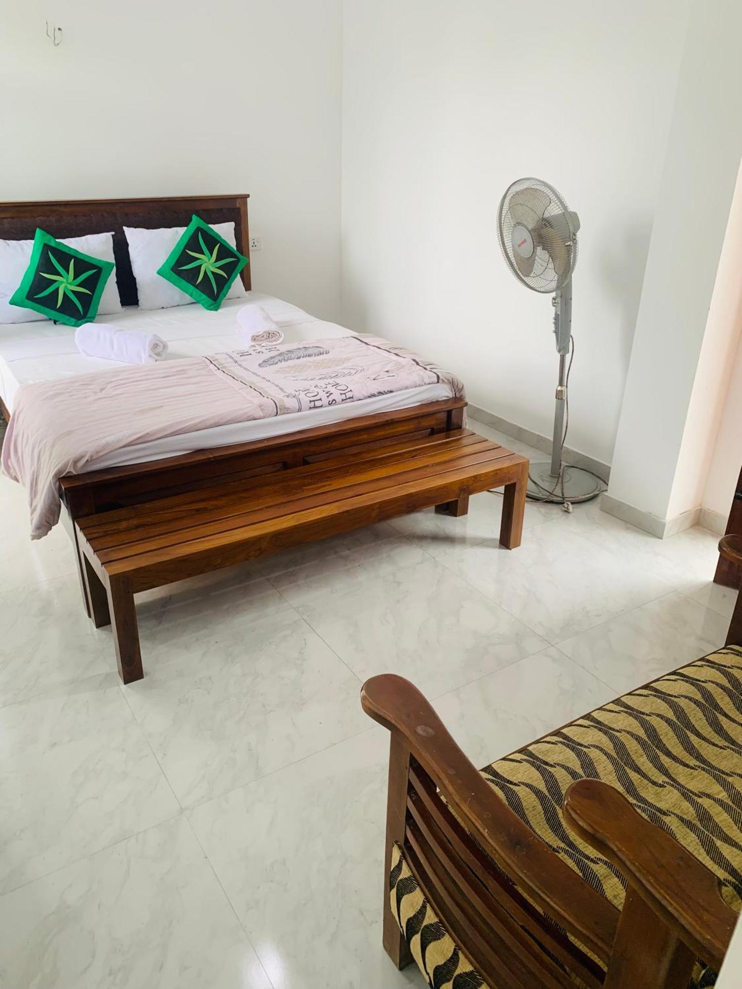 Broad View Apartment Ела Екстериор снимка